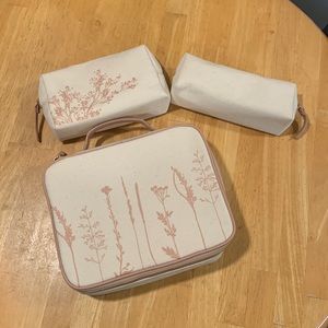 Lauren Conrad travel cosmetic set